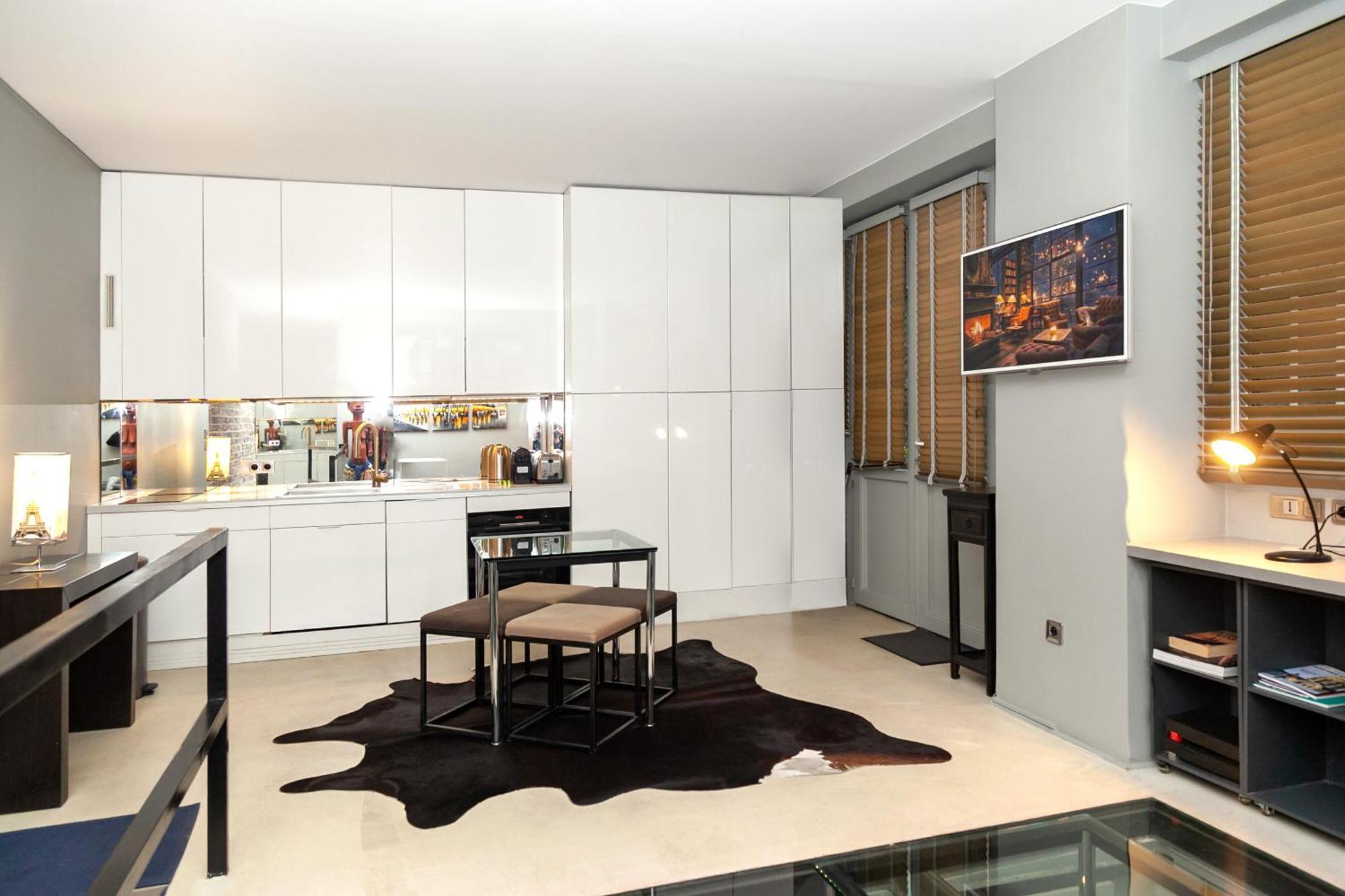 Loft Atypique Avec Terrasse, Calme Et Cosy Lejlighed Paris Eksteriør billede