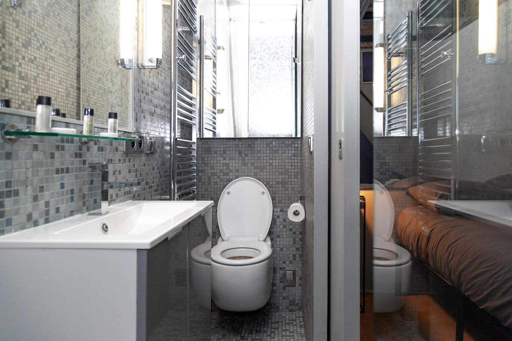 Loft Atypique Avec Terrasse, Calme Et Cosy Lejlighed Paris Eksteriør billede