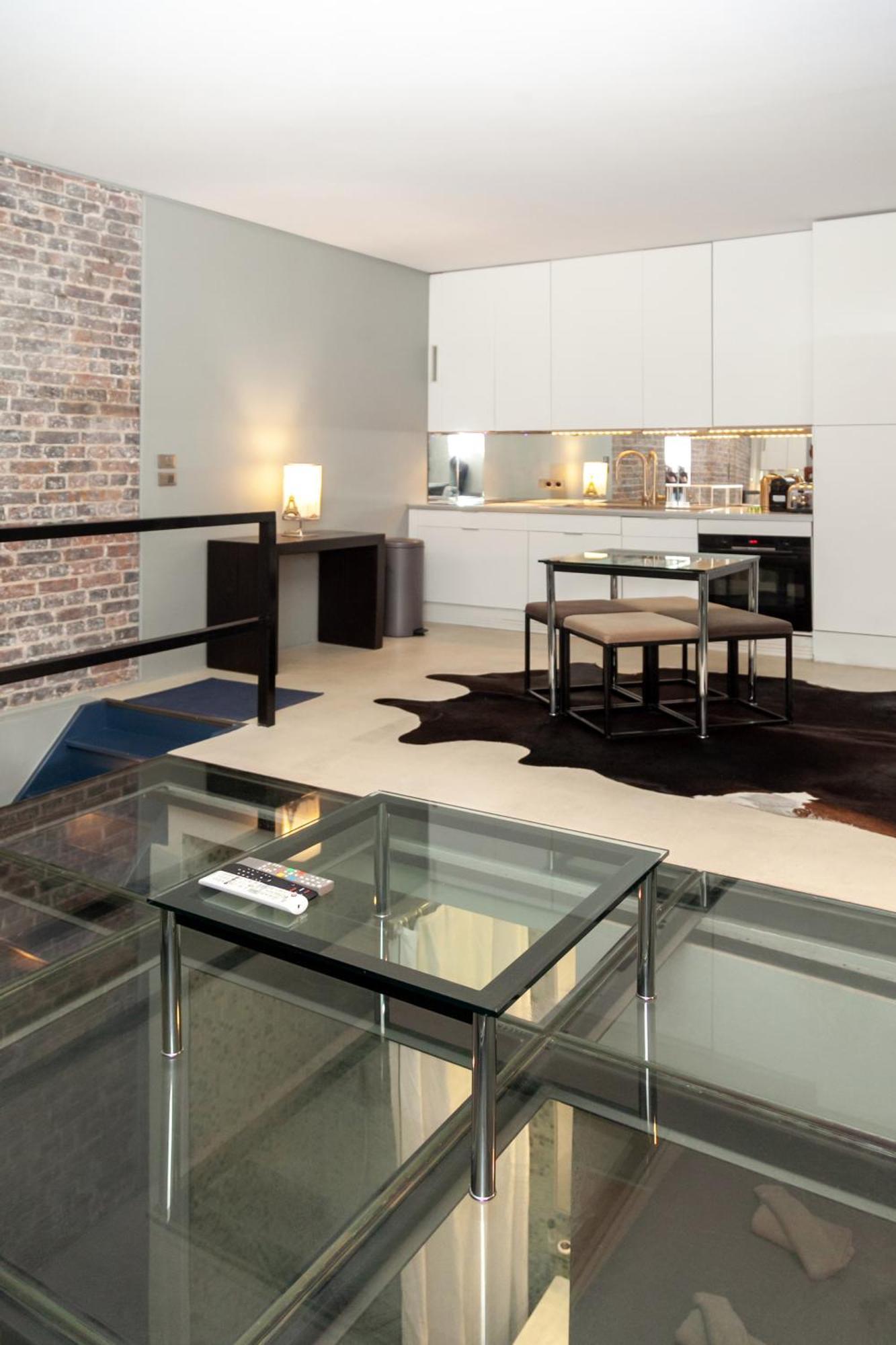 Loft Atypique Avec Terrasse, Calme Et Cosy Lejlighed Paris Eksteriør billede