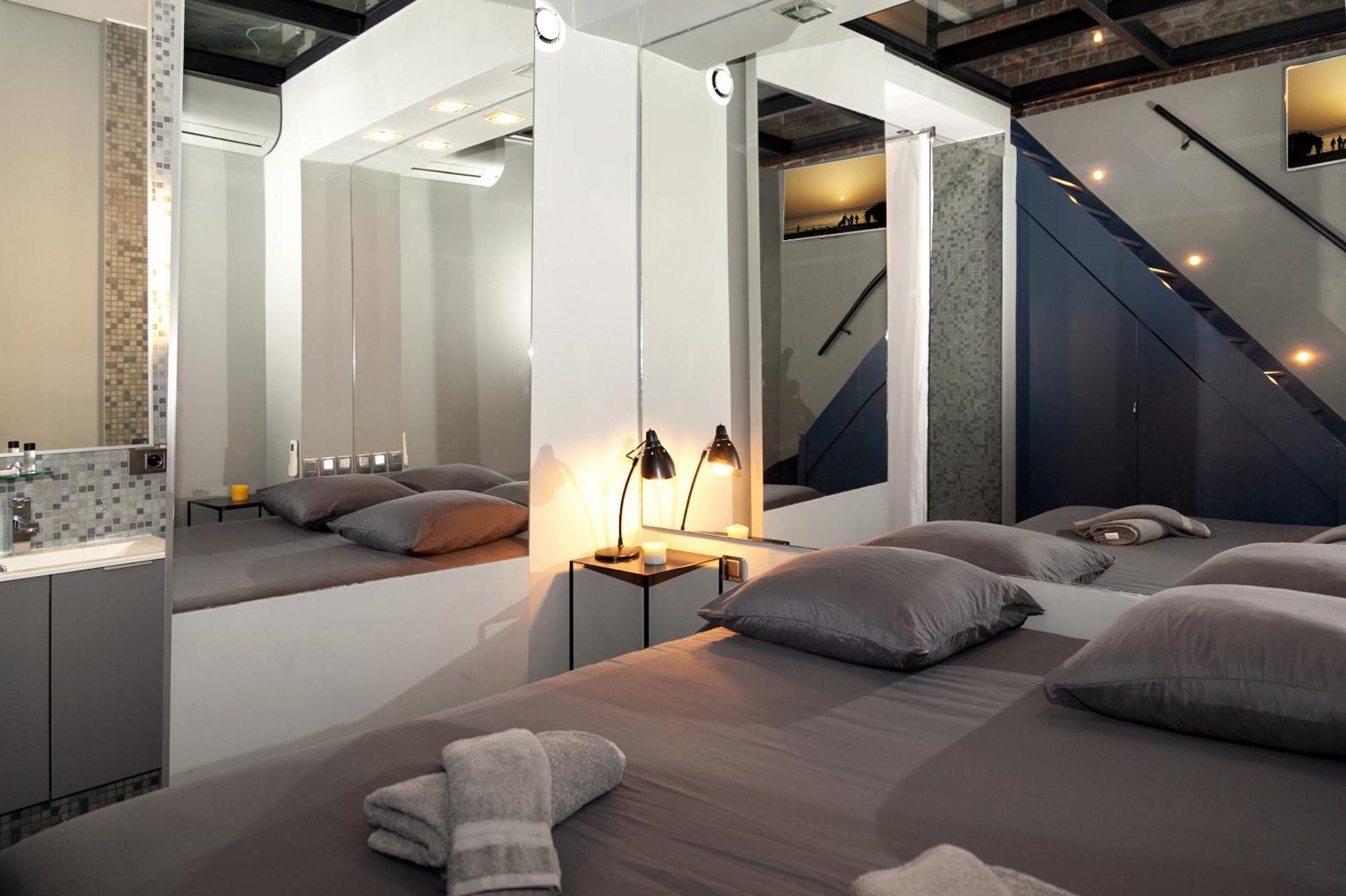 Loft Atypique Avec Terrasse, Calme Et Cosy Lejlighed Paris Eksteriør billede