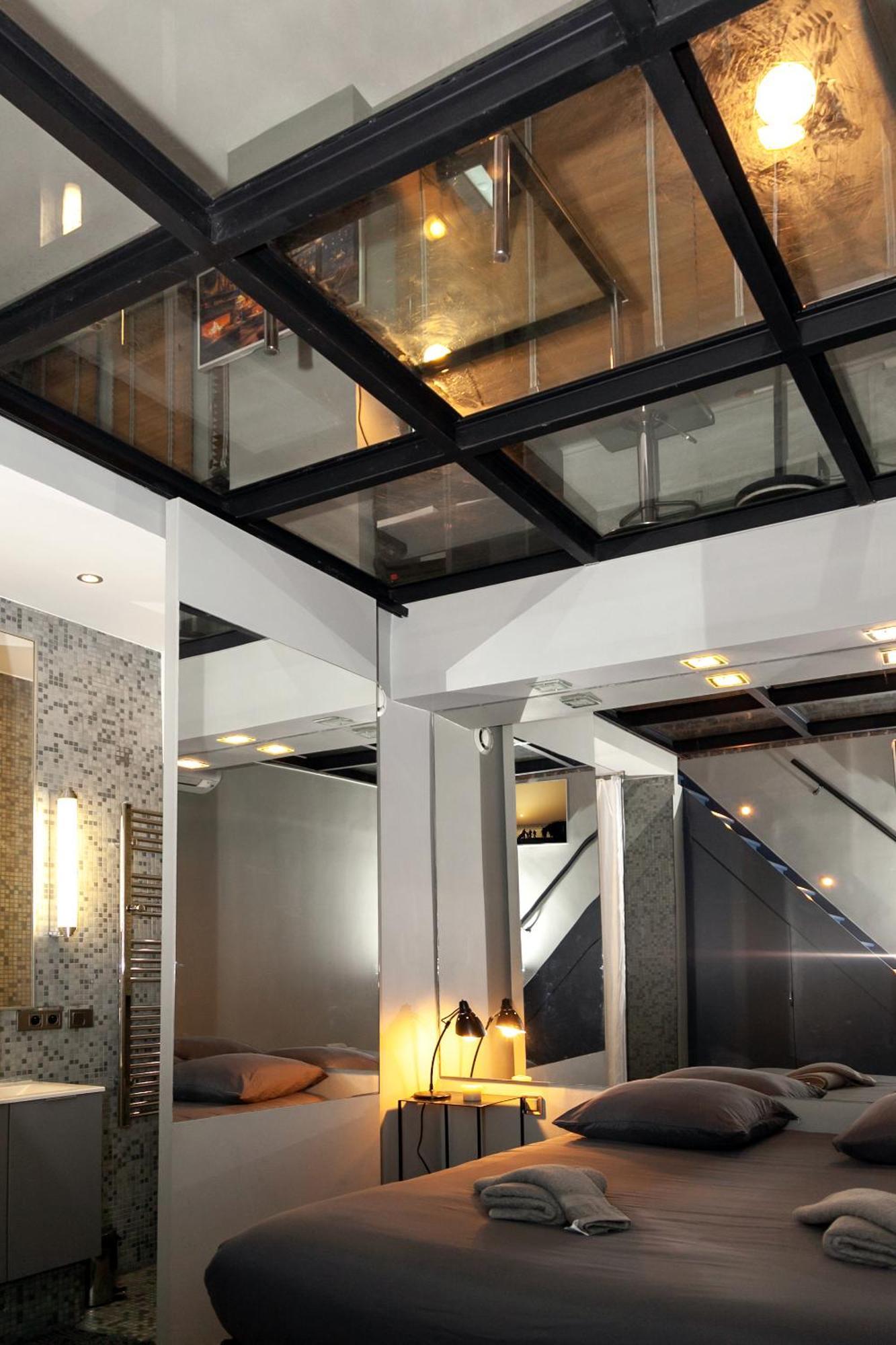 Loft Atypique Avec Terrasse, Calme Et Cosy Lejlighed Paris Eksteriør billede